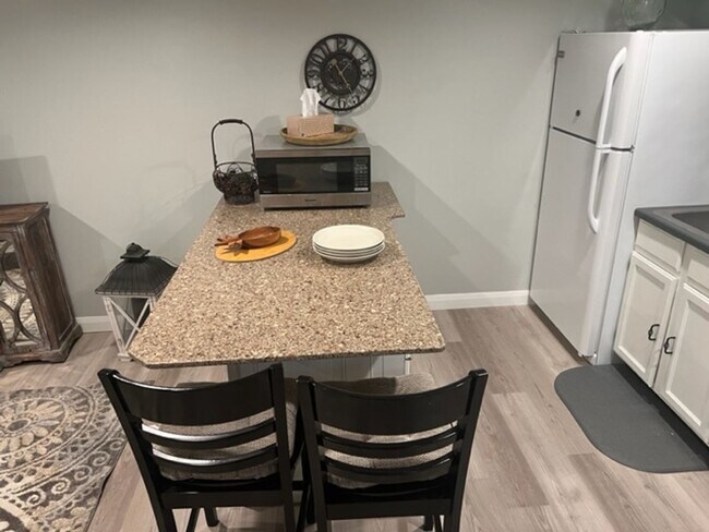 Photo - Beautiful apartment close to trails