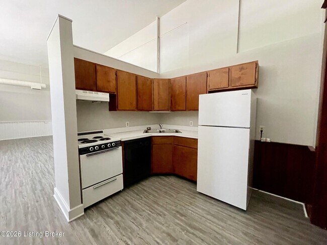 1107 E Kentucky St Unit 10