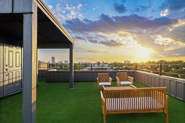 Building Photo - 5726 Oram St