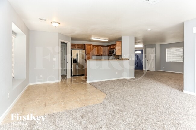 Photo - 7404 Fencerow St
