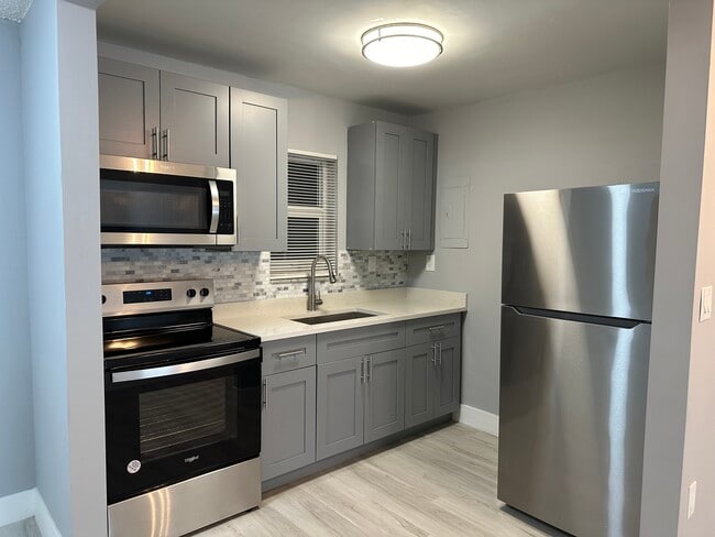 Photo - 1337 NW 1st St Unit #7