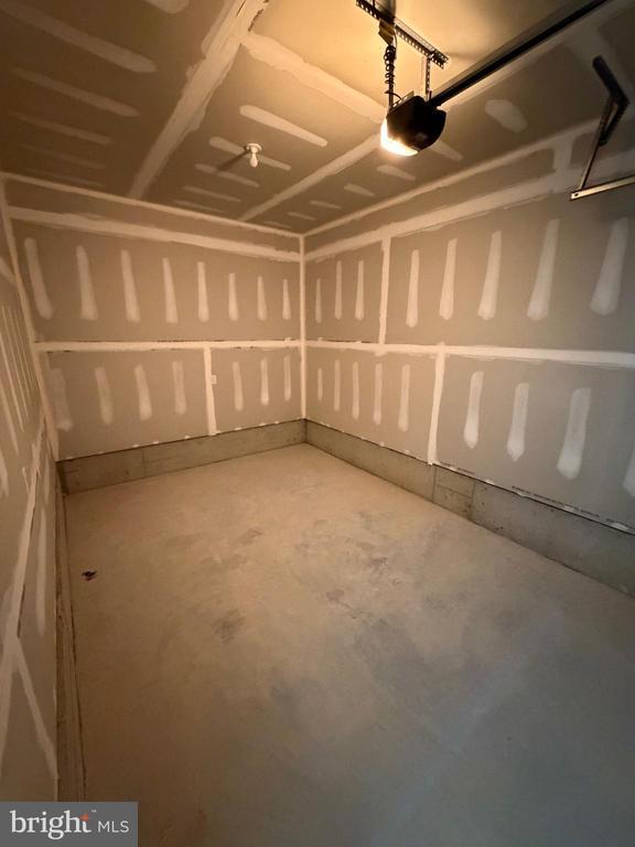 Photo - 38 Basswood St