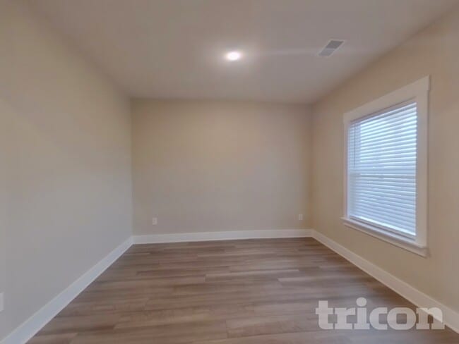 Photo - 202 Garrison Grove Dr