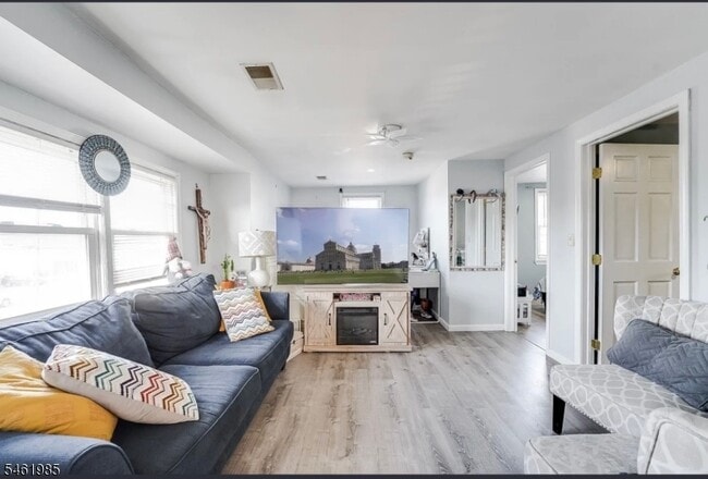 Photo - 327 Stover Ave