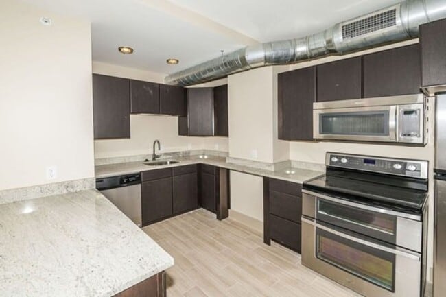 Photo - 603 W Main St