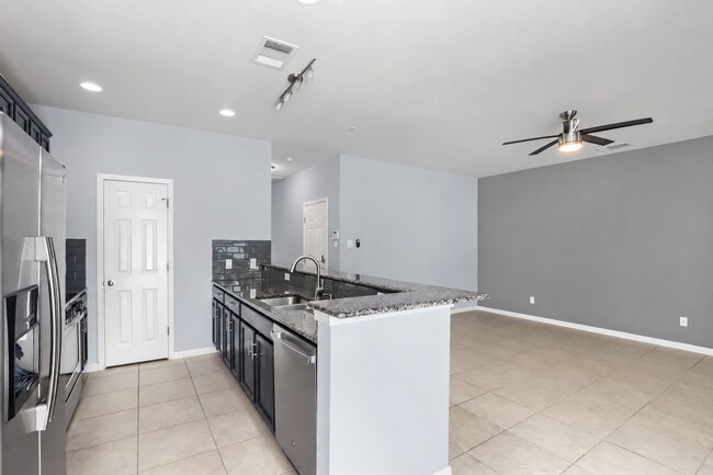 1900 Little Elm Trl