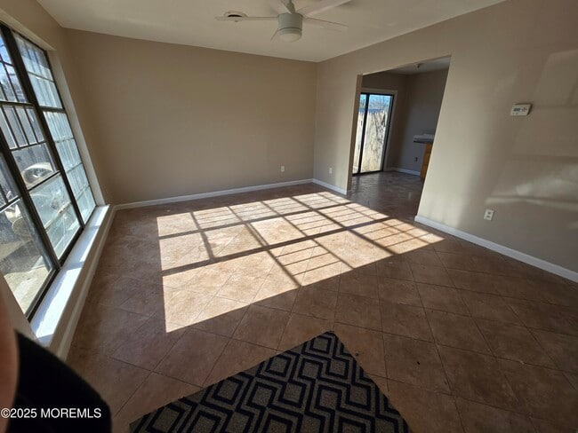 Photo - 121 Governors Rd