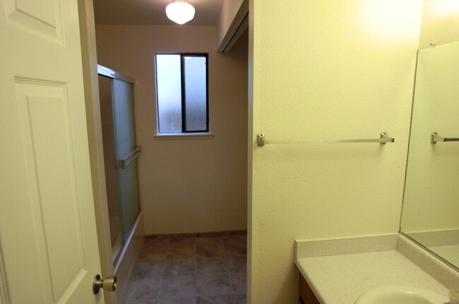 Photo - Great location - clost to town and shopping