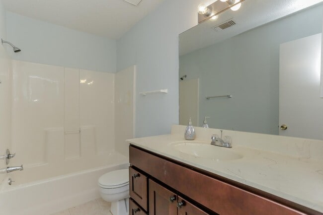 Photo - 2146 Greenbriar Colony Dr Unit 3