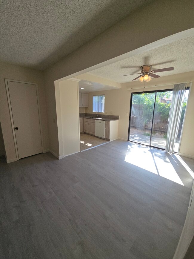 Photo - 713 Corvette Dr