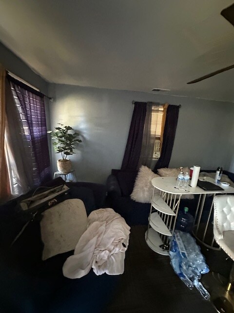 Photo - 2911 Church St