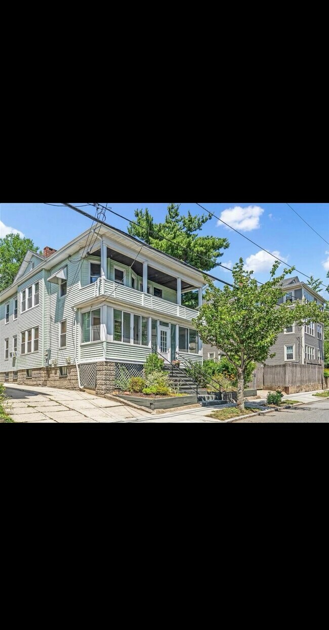 Photo - 207 Jewett St Unidad 1