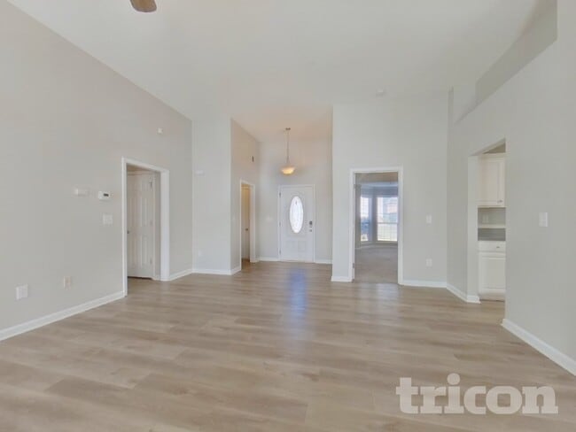 Photo - 207 Turtle Cv