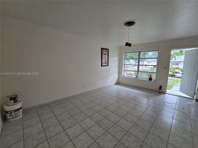 Photo - 4211 NW 39th Ave