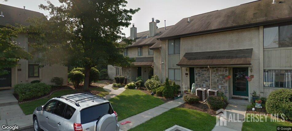 Photo - 29 Hampshire Dr