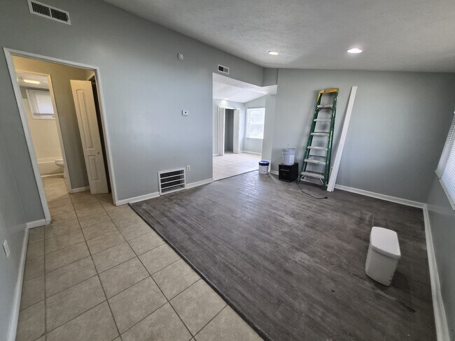 Photo - 4709 Ribble Rd