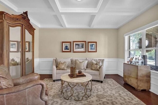 Photo - 4960 Wilshire Crossing