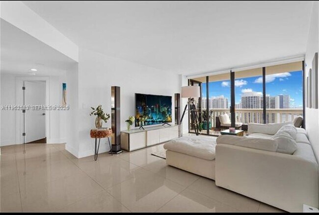 Photo - 1000 W Island Blvd Unit 1000 W Island Blvd 2508