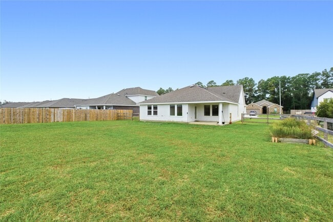 Photo - 130 Lk Wy Cir