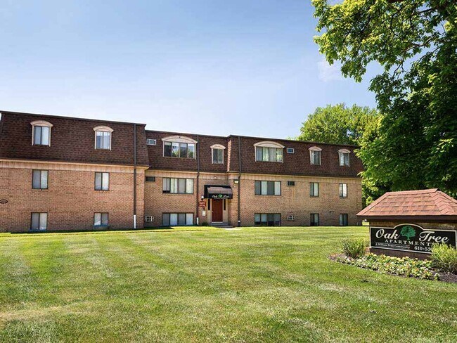 Photo - Oak Tree Apartments