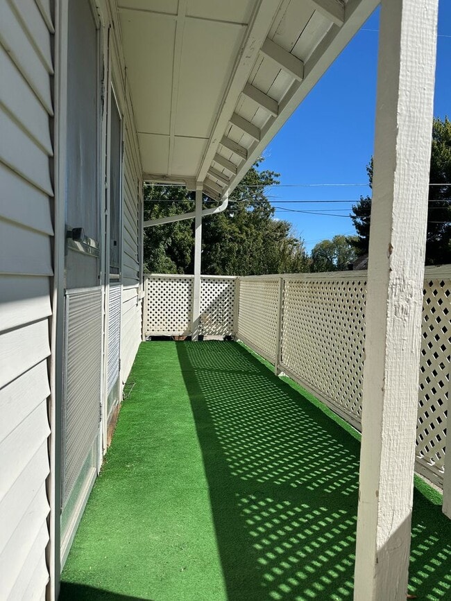 Photo - One bedroom, one bath, balcony and great v...