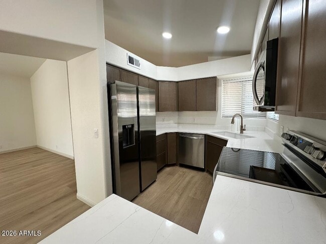 Building Photo - 12241 N Gambel Dr