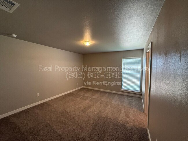 Photo - 7420 35th St