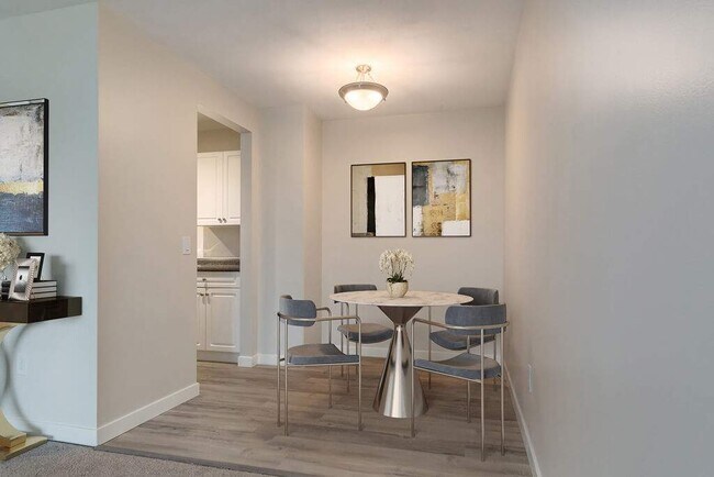 Photo - Fairway Plaza