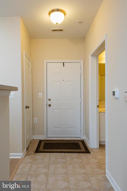 Building Photo - 400 Symphony Cir Unit 251D