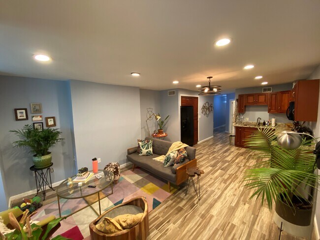 Photo - 1732 1st St NW Unit Apt B