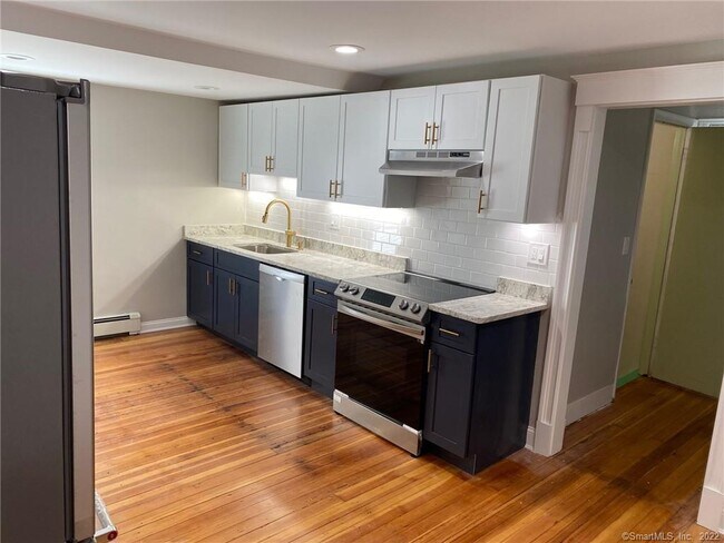 Photo - 223 Park Rd Unit 3rd FL