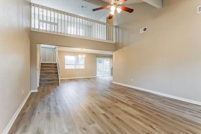 Photo - 4310 Shalom Creek Ln