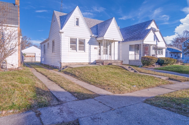 Photo - 1716 Mansfield Rd
