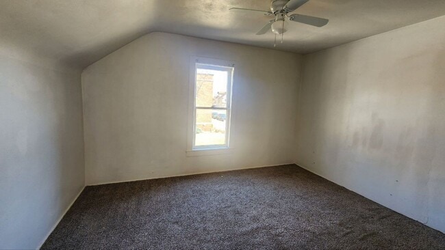Photo - 3 bedroom 2 bathroom single family home | ...