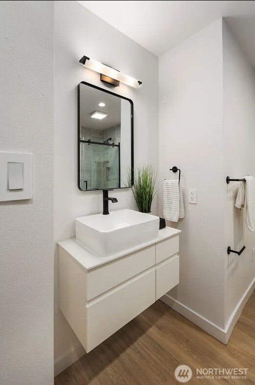 Photo - 3215 37th Pl S