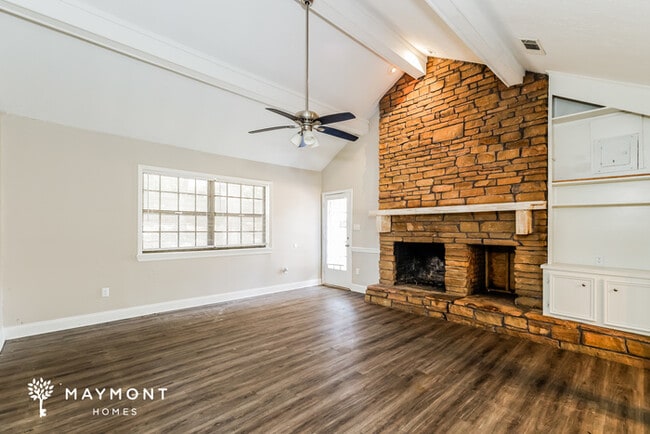 Photo - 312 Busick Well Rd