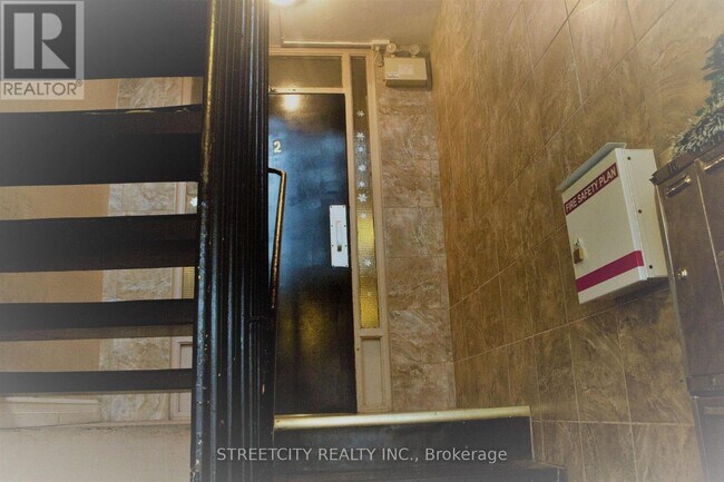 Photo - 220 Ashland Ave