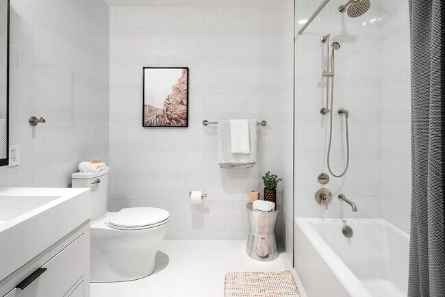 Photo - 510 E 14th St Unidad 310