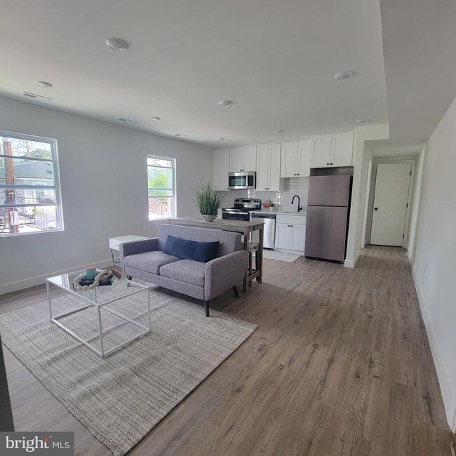 Photo - 324 61st St NE Unit 3