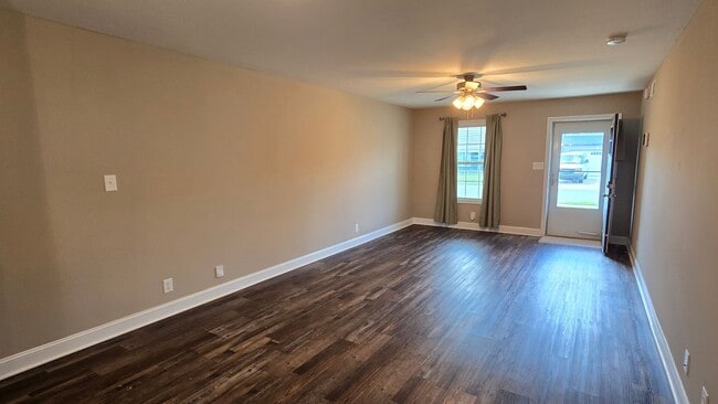 446 Irish Hls Dr