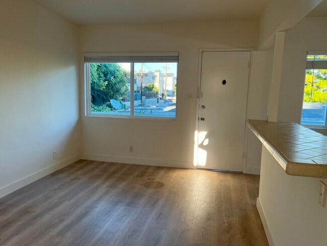 Photo - 11333 Venice Blvd Unidad 5