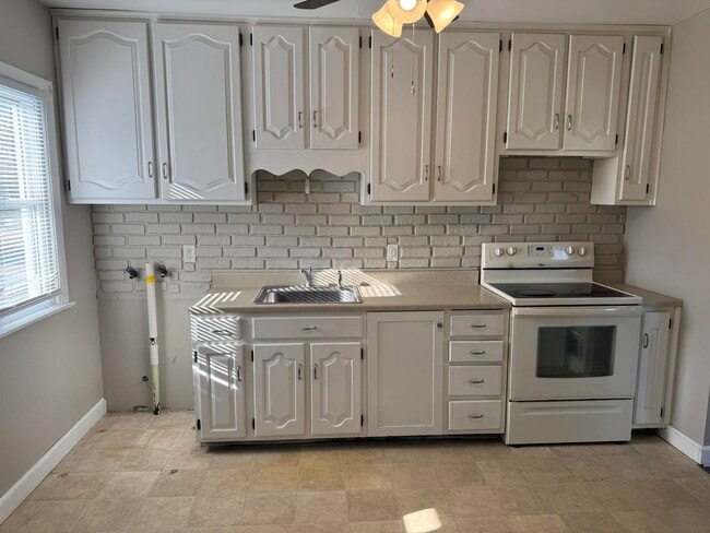 Photo - 3827 Keota Ave