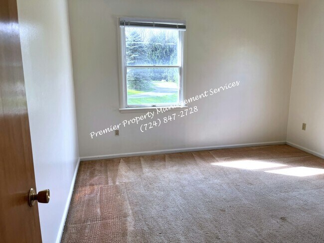 Photo - 2209 Airport Rd