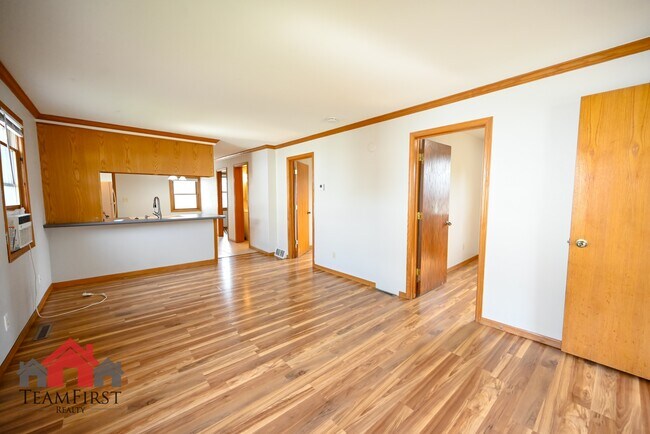 Photo - 608 Central St