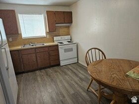215 N 400 W