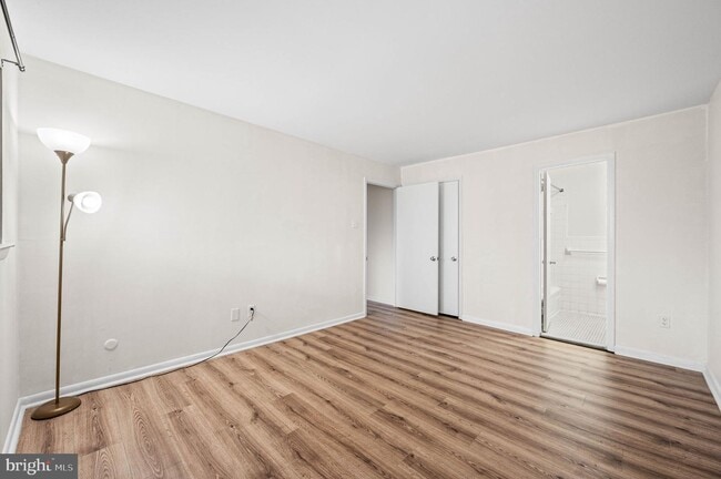 Photo - 1518 Manley Rd