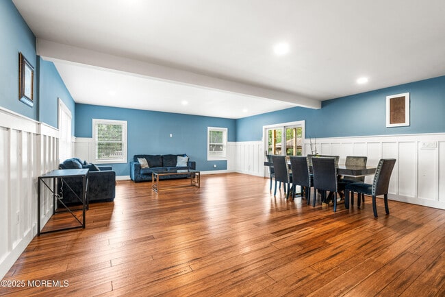 Photo - 27 Brookwillow Ave