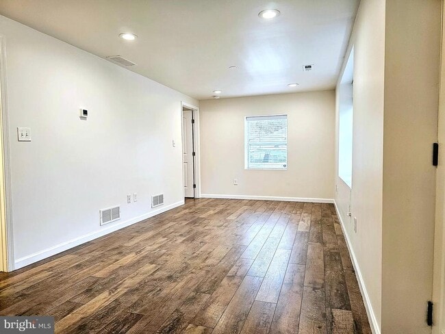 Photo - 143 Mitscher Rd