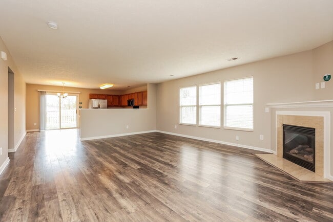 Photo - 924 Grand Oak Dr