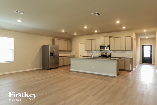 Photo - 6734 Hatchery Way